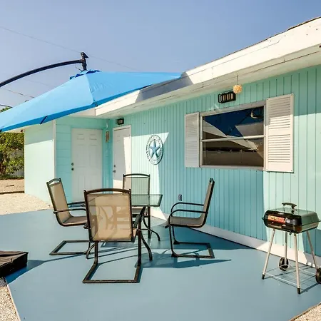 Pet-Friendly Venice Vacation Rental, 3 Mi To Beach